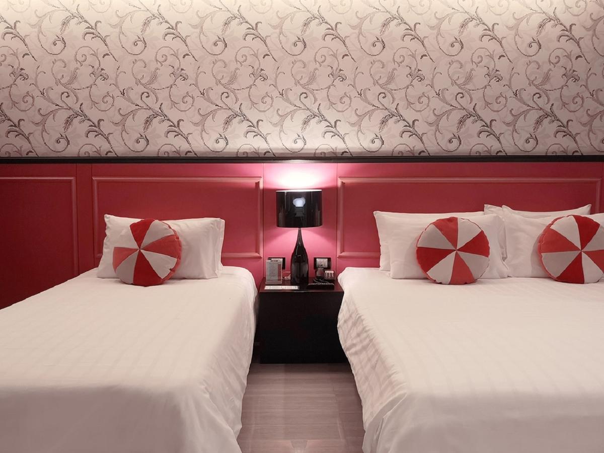 Tsix5 Phenomenal Hotel Pattaya Exteriör bild